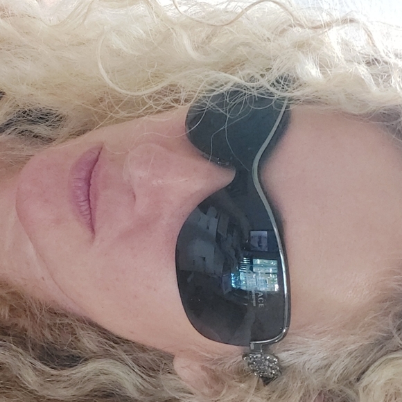 COPY - Versace Sunglasses (men or women) - Picture 6 of 7